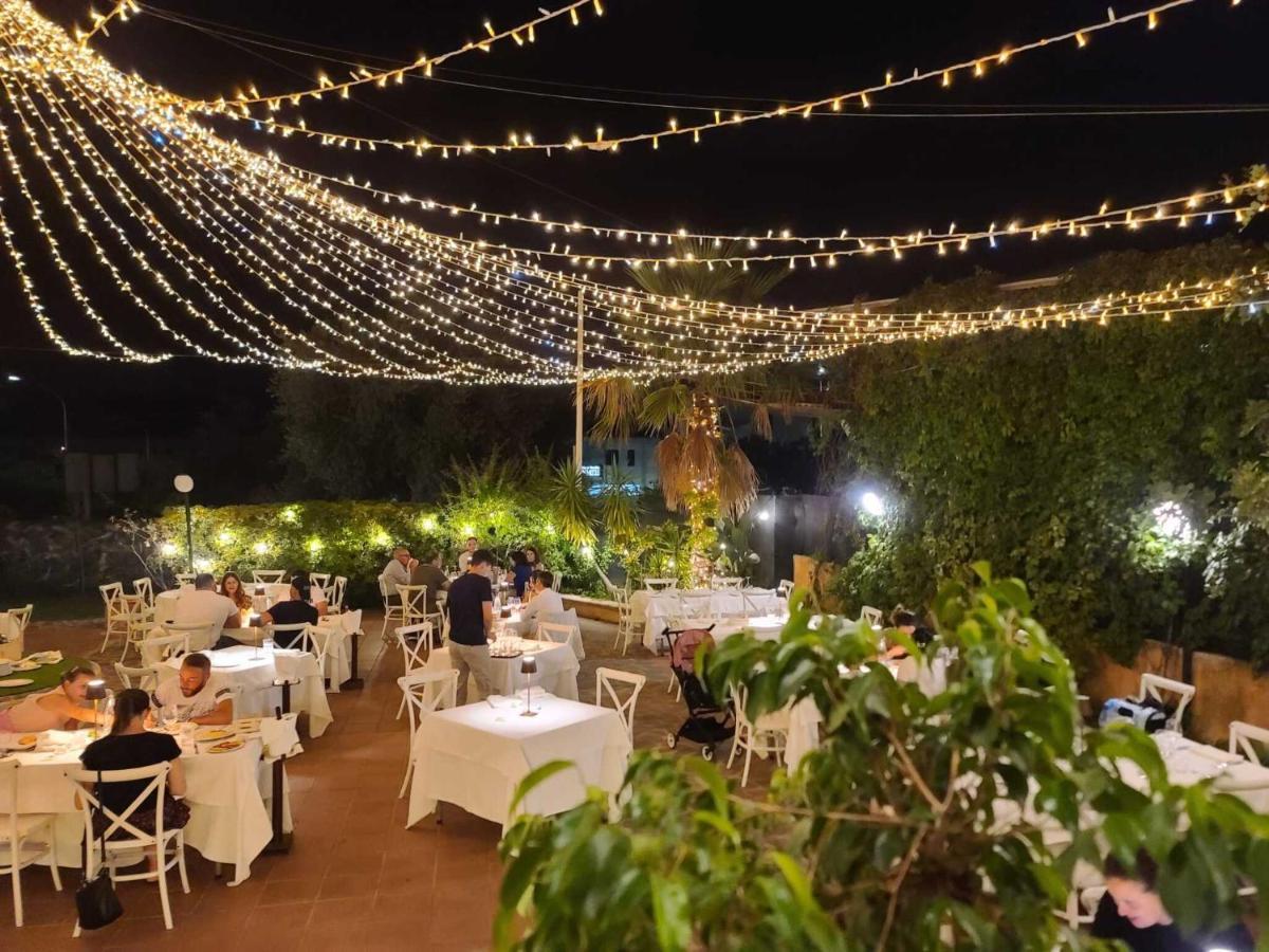 Riccio - La Cantina Del Contadino Rende Exteriör bild