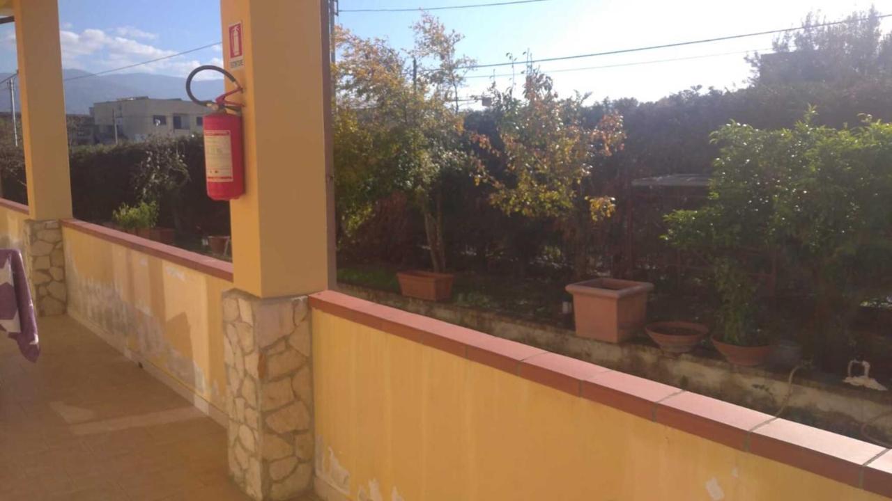 Riccio - La Cantina Del Contadino Rende Exteriör bild